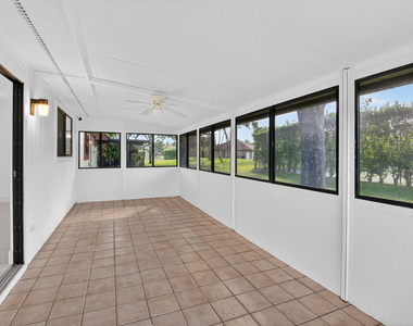 29 Fawlkland Circle - Photo Thumbnail 20