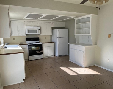 2126 Nw 118th Street - Photo Thumbnail 5