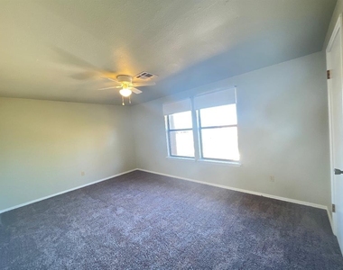 2126 Nw 118th Street - Photo Thumbnail 9