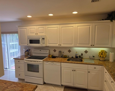 61 Eastgate Drive - Photo Thumbnail 2