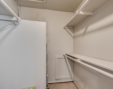 1725 E Lindsey Street - Photo Thumbnail 23