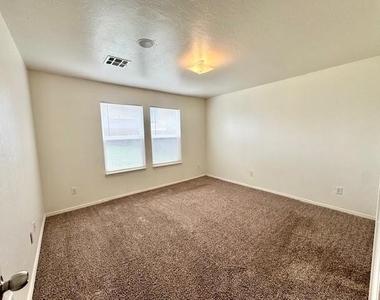 2500 Flame Lily Road - Photo Thumbnail 24