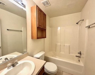 2500 Flame Lily Road - Photo Thumbnail 11