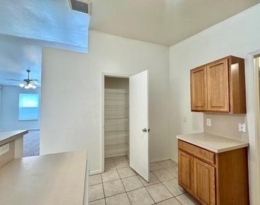 2500 Flame Lily Road - Photo Thumbnail 20
