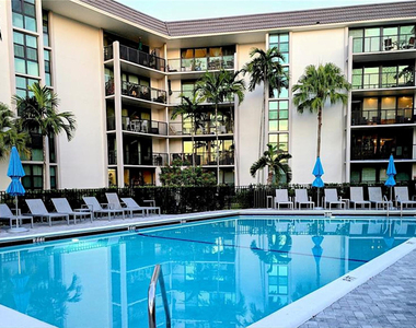 1301 River Reach Drive - Photo Thumbnail 2