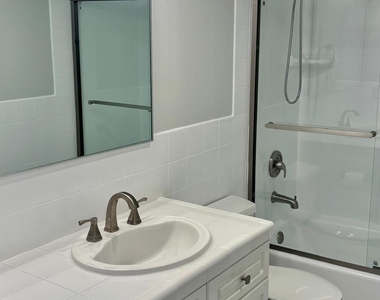1301 River Reach Drive - Photo Thumbnail 23