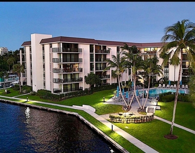 1301 River Reach Drive - Photo Thumbnail 31