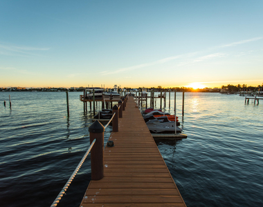 324 N Lake Drive - Photo Thumbnail 39