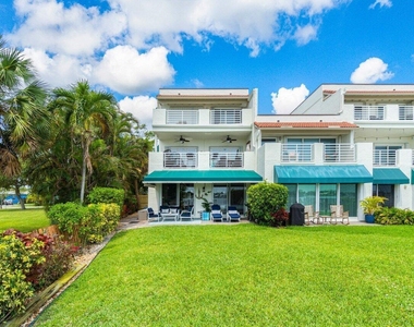 324 N Lake Drive - Photo Thumbnail 33