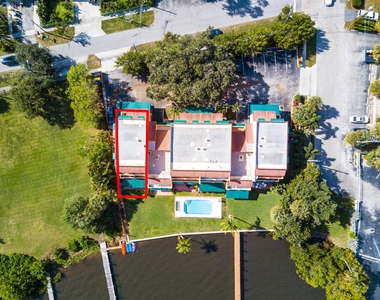 324 N Lake Drive - Photo Thumbnail 42