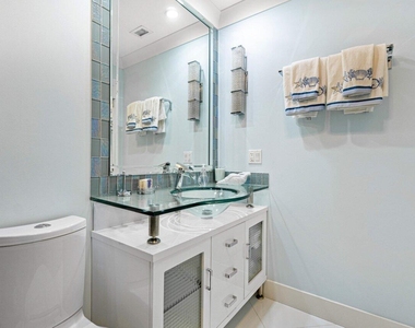 324 N Lake Drive - Photo Thumbnail 23