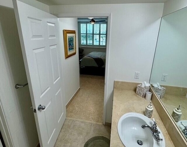 625 Casa Loma Boulevard - Photo Thumbnail 26