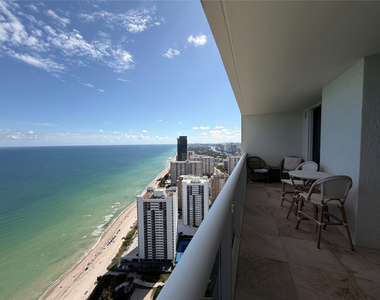 1850 S Ocean Drive - Photo Thumbnail 18
