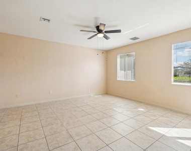 2584 Sw Stockbridge Sq Square Sw - Photo Thumbnail 12