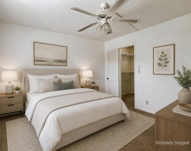 400 S Hollybrook Drive - Photo Thumbnail 6