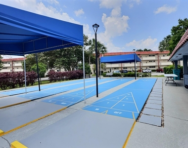 400 S Hollybrook Drive - Photo Thumbnail 20