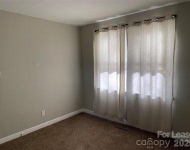 634 23rd Avenue Ne - Photo Thumbnail 6