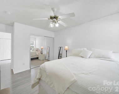 10541 Haddington Drive Nw - Photo Thumbnail 16