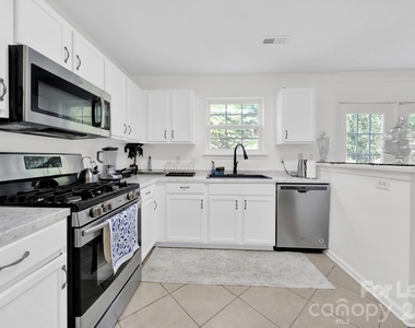 10541 Haddington Drive Nw - Photo Thumbnail 13