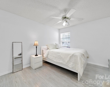 10541 Haddington Drive Nw - Photo Thumbnail 17