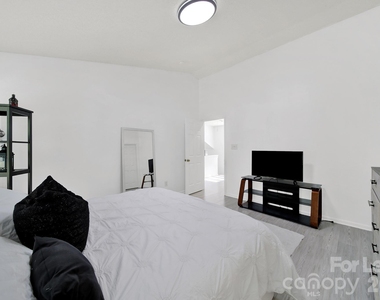 10541 Haddington Drive Nw - Photo Thumbnail 20