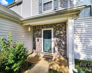 10541 Haddington Drive Nw - Photo Thumbnail 6