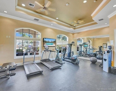 9873 Baywinds Boulevard - Photo Thumbnail 4
