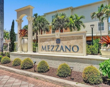 9873 Baywinds Boulevard - Photo Thumbnail 6