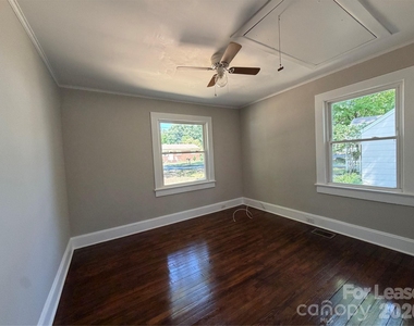704 N Miller Avenue - Photo Thumbnail 7