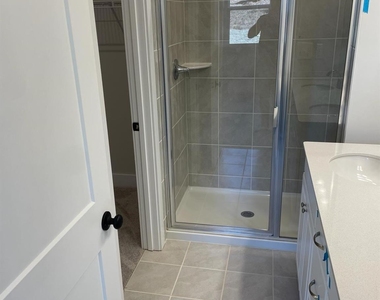 9547 Munsing Drive - Photo Thumbnail 6