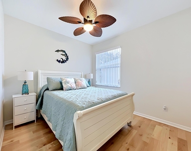 1343 Shoreline Circle - Photo Thumbnail 22