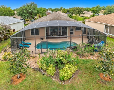 1343 Shoreline Circle - Photo Thumbnail 32