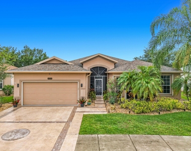 1343 Shoreline Circle - Photo Thumbnail 3