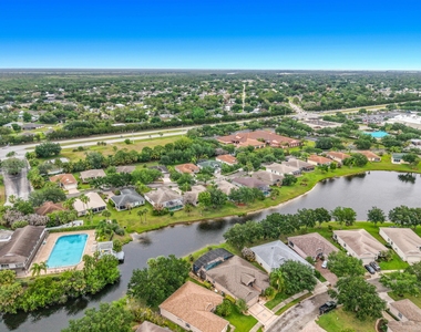1343 Shoreline Circle - Photo Thumbnail 1