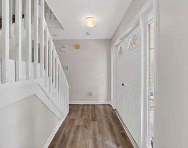 1751 Banyan Creek Court - Photo Thumbnail 3