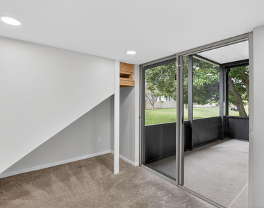 1751 Banyan Creek Court - Photo Thumbnail 13