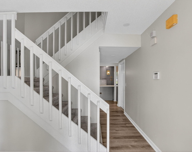 1751 Banyan Creek Court - Photo Thumbnail 2