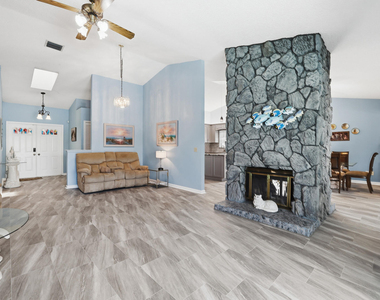 191 Parkwood Drive - Photo Thumbnail 3