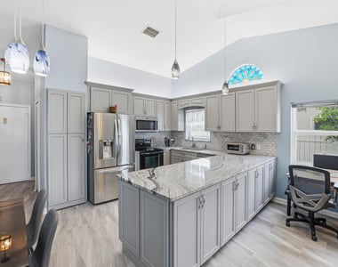 191 Parkwood Drive - Photo Thumbnail 4