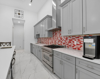 711 Ne 6th Street - Photo Thumbnail 15