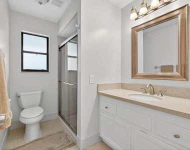 1127 E Seminole Avenue - Photo Thumbnail 19