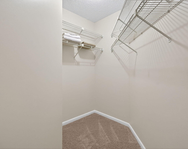 1127 E Seminole Avenue - Photo Thumbnail 20