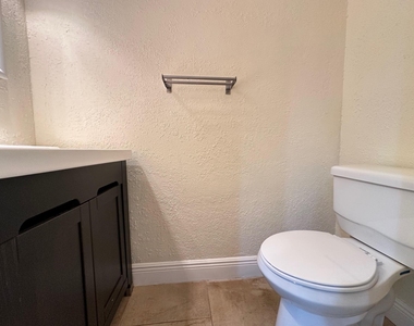 5811 Ne 14th Road - Photo Thumbnail 20