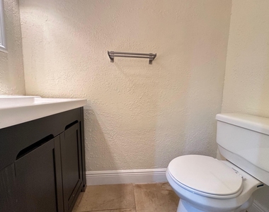 5811 Ne 14th Road - Photo Thumbnail 25