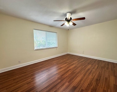 5811 Ne 14th Road - Photo Thumbnail 22