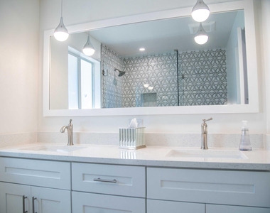 22 Van Road - Photo Thumbnail 17