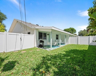 6075 Francis Street - Photo Thumbnail 23