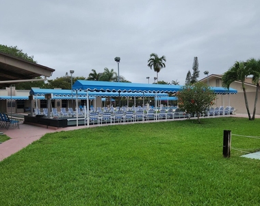 711 Lori Drive - Photo Thumbnail 23