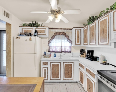 711 Lori Drive - Photo Thumbnail 1