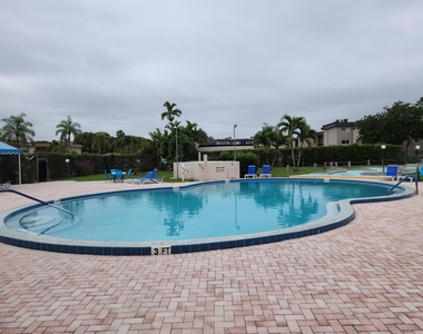 711 Lori Drive - Photo Thumbnail 28